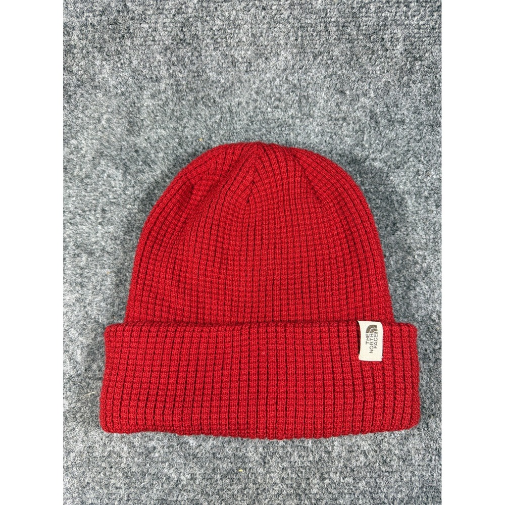 The North Face Salty Dog Beanie Red Knit Cuffed Unisex Hat One Size NF0A3FJW‎